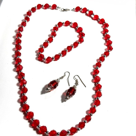 Festive Red Necklace Stretch Bracelet & Dangle Earrings Set Great Holiday Gift - Picture 2 of 7